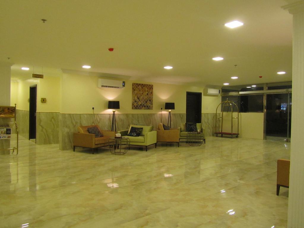 Jw Inn Hotel Nadinah Exterior photo
