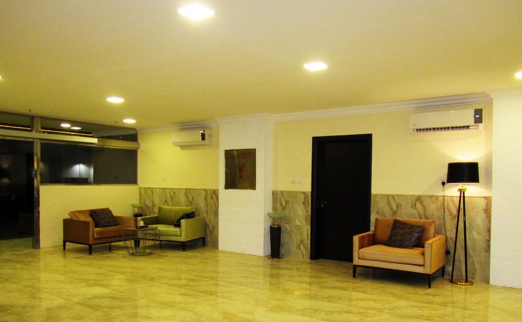 Jw Inn Hotel Nadinah Exterior photo