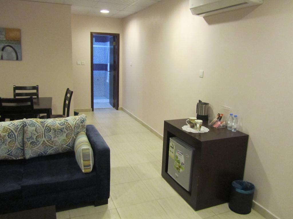 Jw Inn Hotel Nadinah Room photo